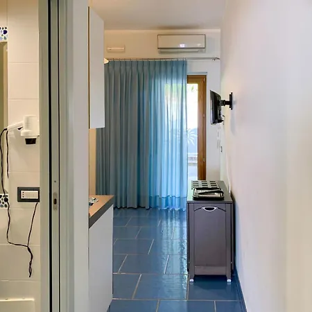 Laura Pioppi Apartahotel 3*